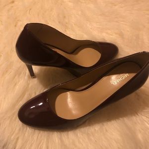 Michael Kors wine color pump